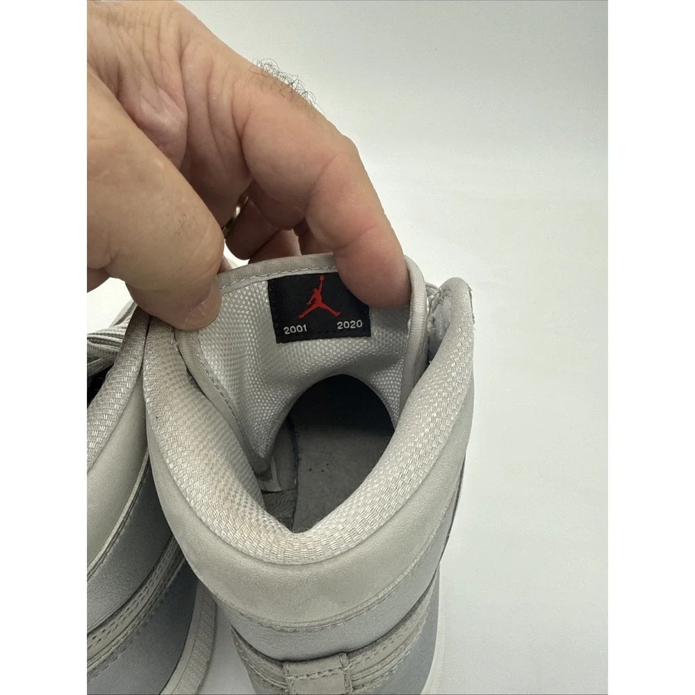 Nike Air Jordan 1 Retro High Stealth Gray White High Top Sneakers